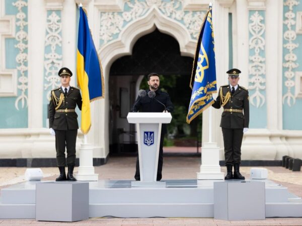 Новини України - День Конституції: Зеленський звернувся до громадян