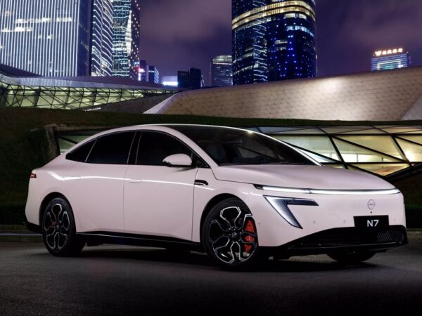 Авто новини - Електрокар Nissan став хітом у Китаї і вийде на глобальний ринок