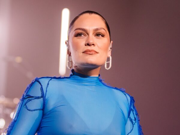 Новини культури - Jessie J оголосила про перемогу над раком грудей