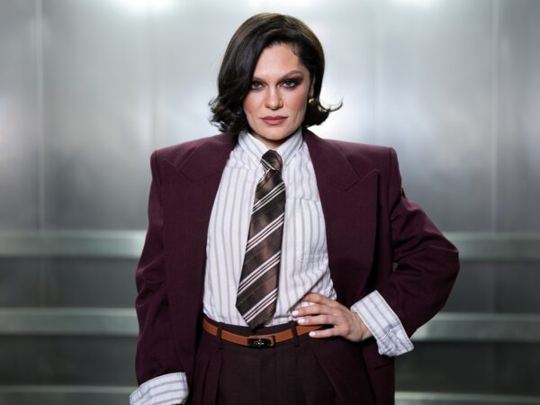 Новини культури - Jessie J повідомила про діагноз "ранній рак грудей"