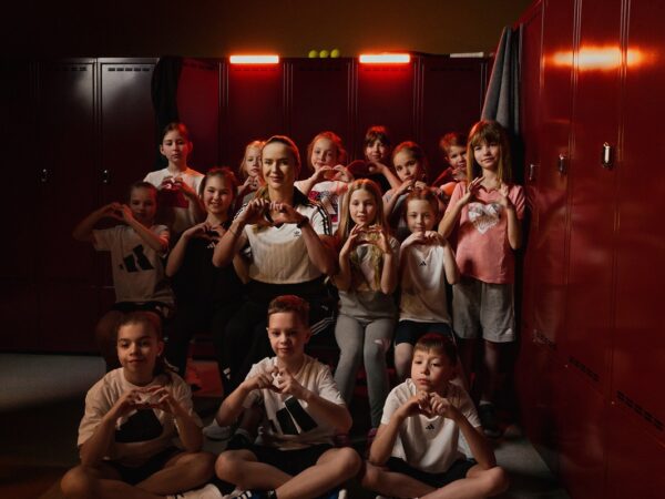 Новини спорту - Хто стоїть за перемогами: adidas показує історії підтримки українських зірок спорту