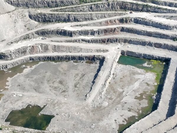 Нацполіція повідомила 19 підозр за виведення з-під санкцій РНБО підприємств — спецоперація «Граніт»