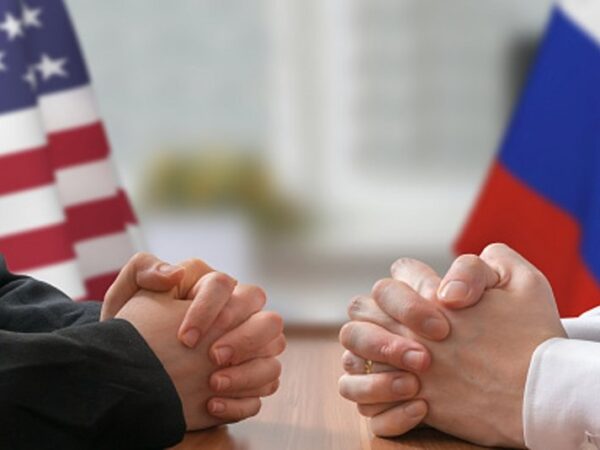 Новини світу - Мінливості війни: чому США не квапляться з посольством у РФ