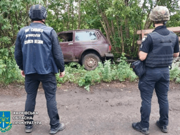 Новини України - На Харківщині окупанти скинули вибухівку на авто: є загиблий
