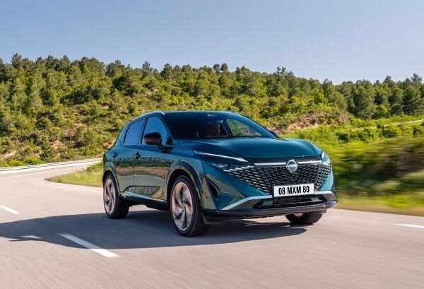 Авто новини - Nissan представила оновлену гібридну технологію e-POWER