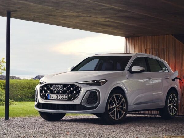 Авто новини - Новий Audi Q5 отримав плагін-гібридні версії