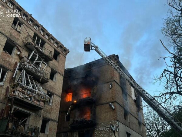 Новини Києва - Під завалами будинку у Києві можуть залишатися до 14 людей - КМВА