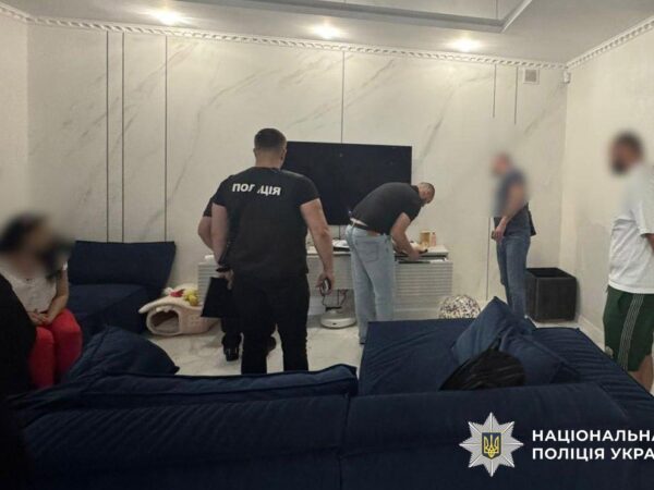 Новини України - Поліція проводить обшуки у справі про збори для Назарія Гусакова