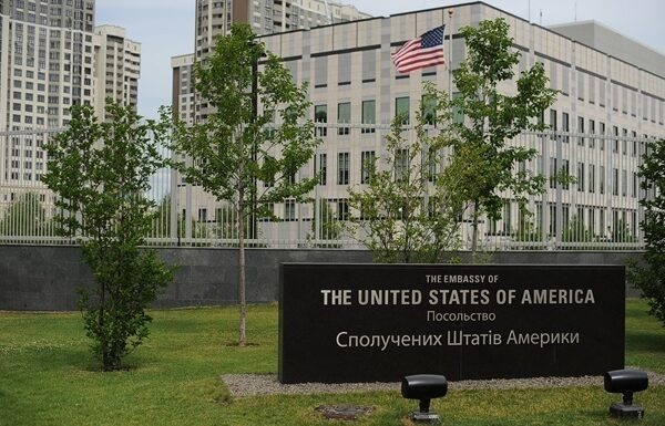 Новини України - Посольство США попередило про ризик масованого обстрілу України