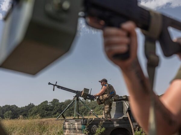 Новини України - ППО відбила атаку понад 100 російських дронів