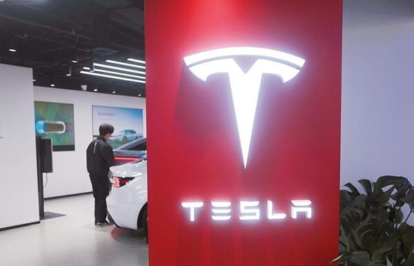 Авто новини - Продажі Tesla у Франції обвалились на 67%