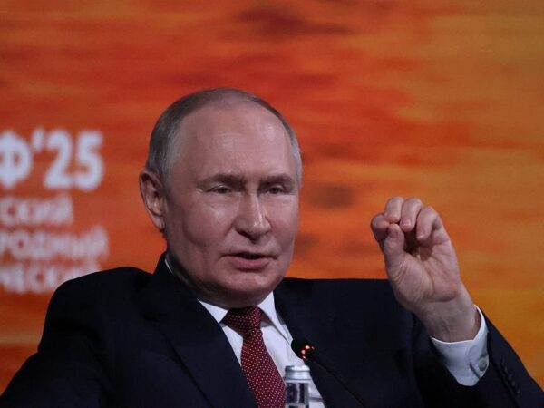 Новини світу - Путін припустив наступну війну з Україною
