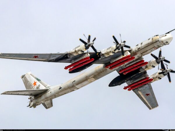 Новини України - Росіяни підняли в повітря бомбардувальники Ту-95