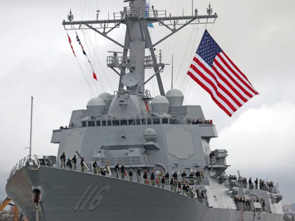 Новини світу - США перекидають військові сили на Близький Схід - ЗМІ