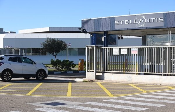 Авто новини - Stellantis розглядає можливий продаж Maserati - Reuters