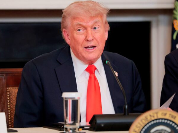Новини світу - Трамп назвав Грету Тунберг "дивною" та порадив їй курси з гніву