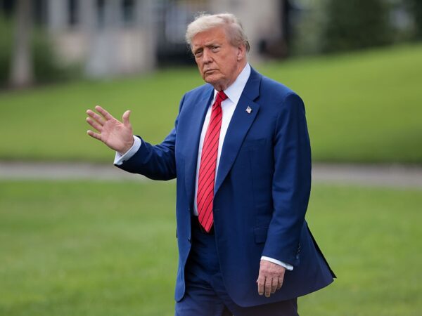 Новини світу - Трамп прибув у Гаагу на саміт НАТО