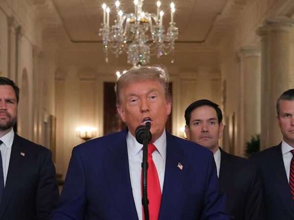 Новини світу - Трамп заговорив про зміну режиму в Ірані