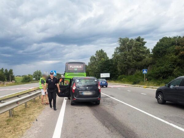 Новини України - У ДТП біля Рівного постраждали троє дітей