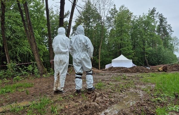 Новини України - У Кабміні попередили про фейк щодо ексгумації загиблих поляків