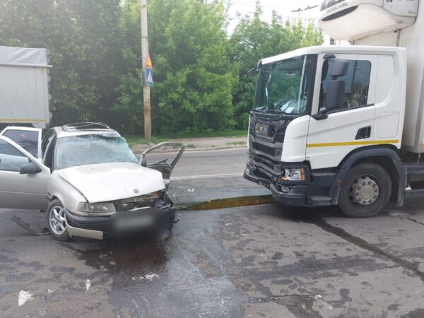 Новини України - У Луцьку в ДТП загинуло подружжя, постраждали діти
