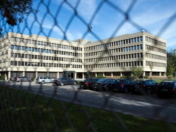 Новини світу - У Швейцарії розслідують "витік" інформації до спецслужб РФ