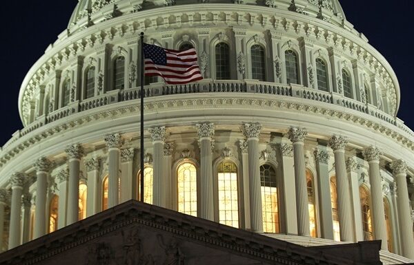 Новини світу - У Трампа заговорили про обмеження конгресменів у секретній інформації - ЗМІ