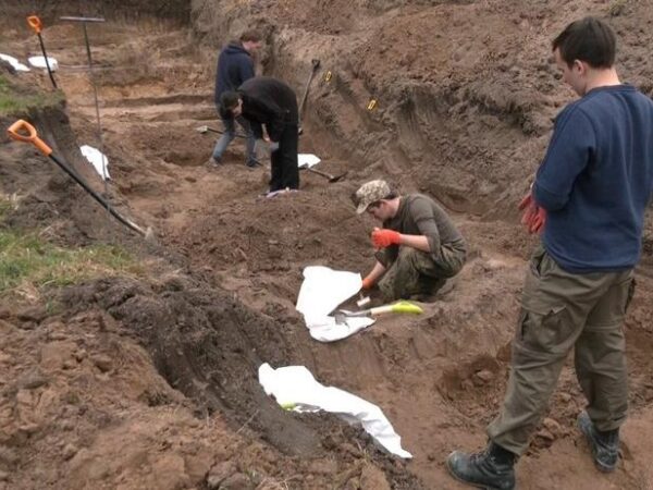 Новини України - Україна та Польща обопільно надали дозволи на проведення ексгумацій