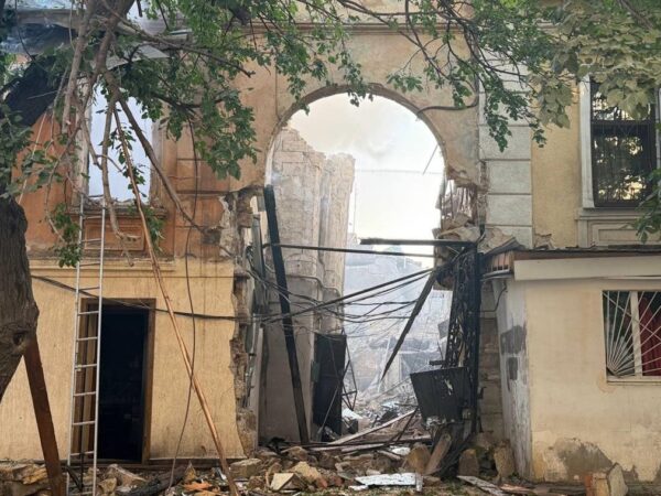Новини України - В Одесі з-під завалів дістали загиблу