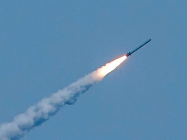 Новини України - Вибухи пролунали у Львові й Івано-Франківську