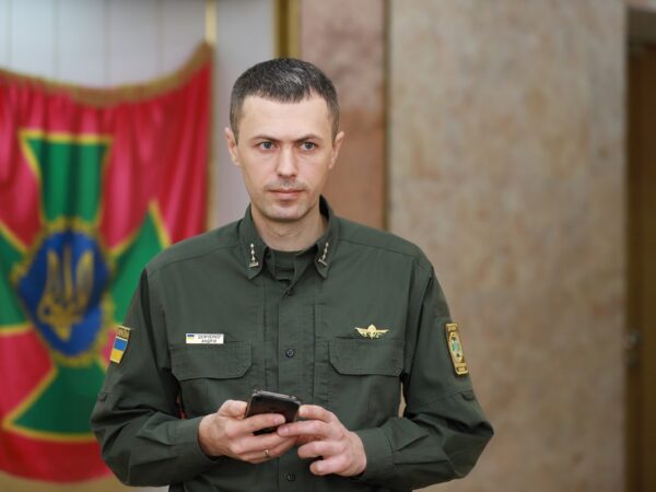 Новини України - Заброньованим дозволено виїжджати за кордон - ДПСУ