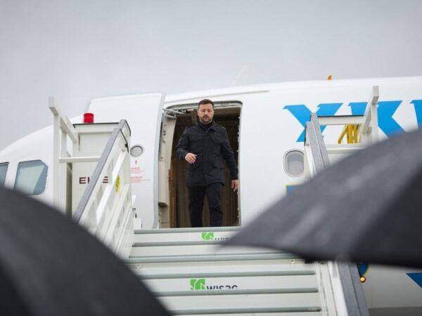 Новини України - Зеленський анонсував візит до Британії