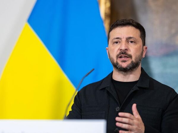 Новини України - Зеленський: Поїздка на саміт НАТО не прив'язана до зустрічі з Трампом