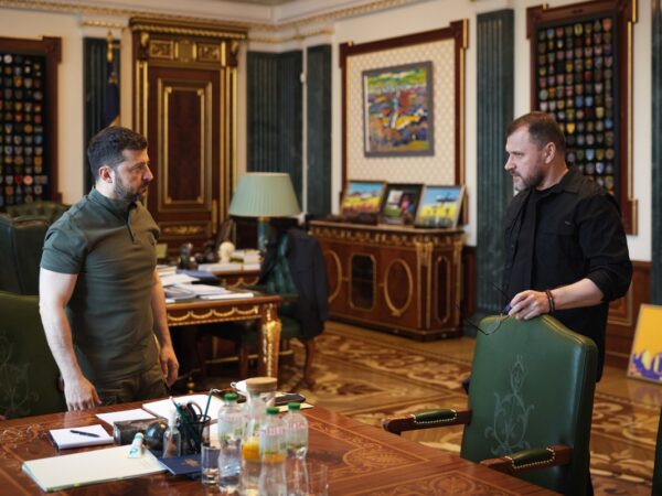 Новини України - Зеленський та глава МВС обговорили протидію псевдоволонтерам