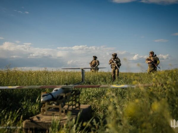 Новини України - ЗСУ відбивають атаки армії РФ на дев'яти напрямках
