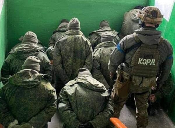Новини світу - Більшість звільнених з полону росіян не дожили й до року - розслідування