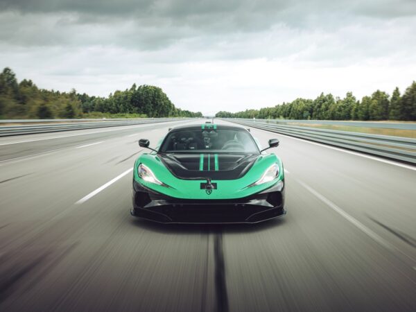 Авто новини - Електромобіль Rimac Nevera R встановив 24 нові світові рекорди