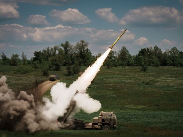 Новини світу - Естонія вперше провела бойові стрільби з HIMARS