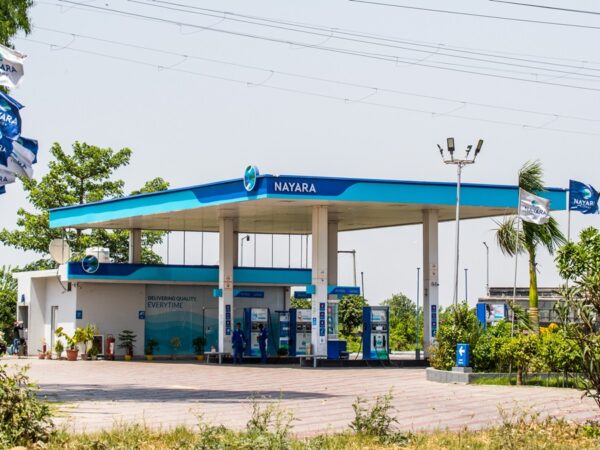 Новини бізнесу - Індійська "дочка" Роснафти скоротила переробку після санкцій ЄС - ЗМІ