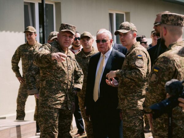 Новини України - Келлог відвідав тренування Нацгвардії