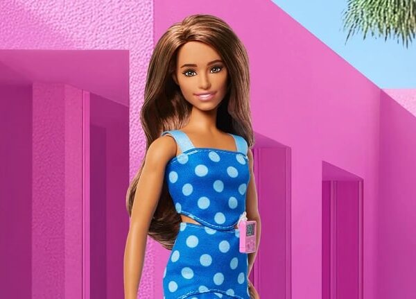 Новини культури - Mattel представила нову ляльку з діабетом