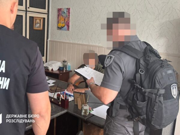Новини України - Медінспектор у Дніпрі вимагав хабар у пораненого бійця