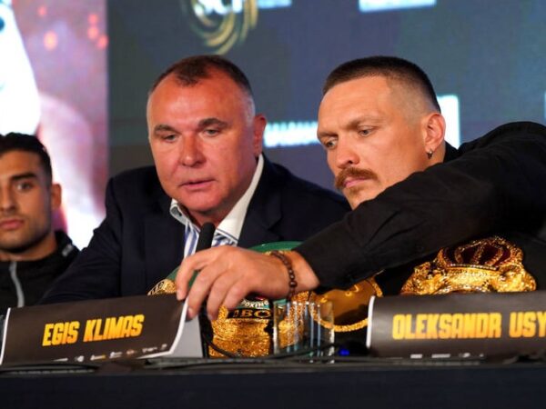 Новини спорту - Менеджер висловився про чутки щодо трилогії Усик - Ф’юрі