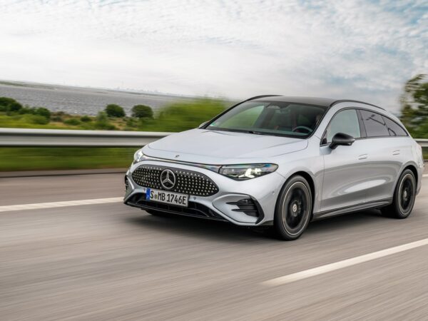 Авто новини - Mercedes-Benz презентував cвій перший електричний універсал