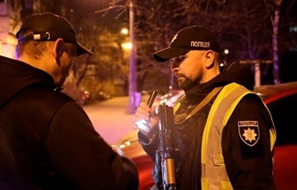 Новини України - На Донеччині в прифронтовій зоні ввели тривалу комендантську годину