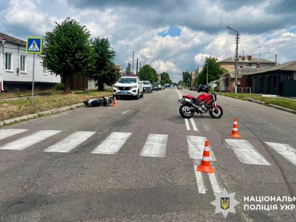 Новини України - На Київщині бабця-пілот мопеду збила мотоцикліста