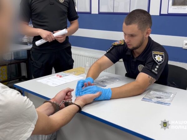 Новини України - На Одещині затримали юнака при спробі підпалити ТЦК