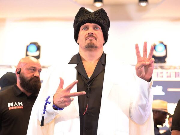 Новини спорту - На церемонії зважування у Дюбуа було на 8 кг більше, ніж в Усика