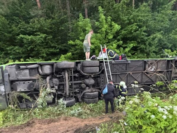 Новини України - Під Львовом понад 30 людей постраждали у ДТП