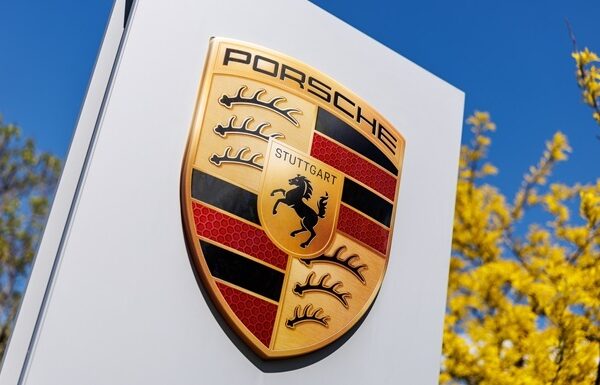 Авто новини - Прибуток компанії Porsche впав на 91%